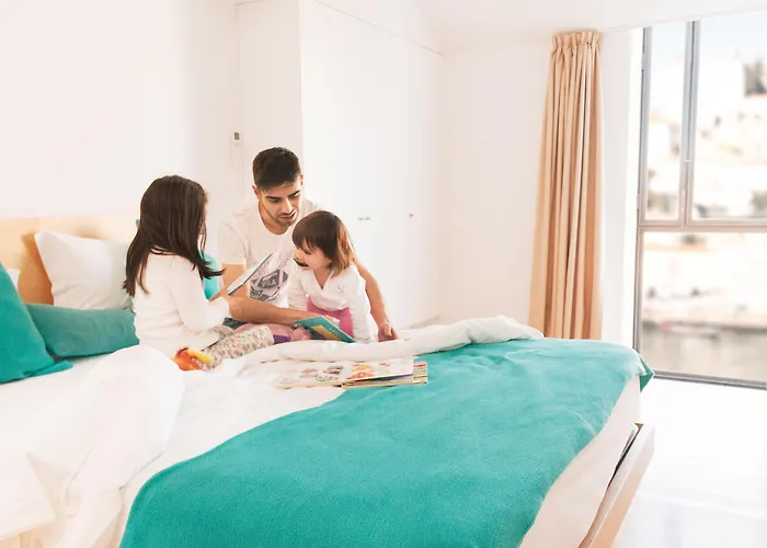 Oh! Porto Aparthotel